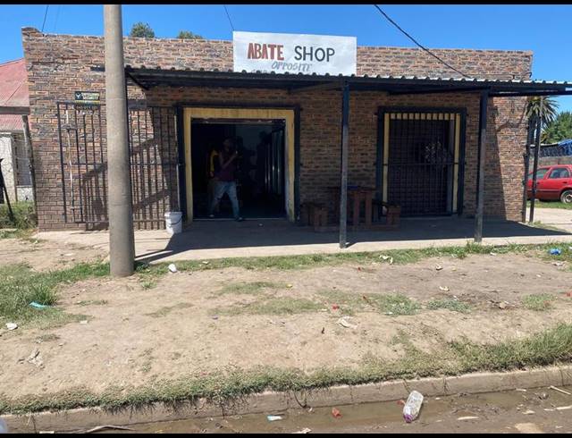 4 BEDROOM HOUSE FOR SALE IN QUEENSTOWN CENTRAL